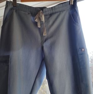 Like new figs bottoms straight leg